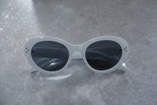 Load image into Gallery viewer, Chloe Bourgeois Sunglasses
